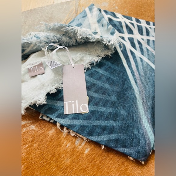 TILO Scarf Cashmere & Modal beautiful blue blend. Never worn. Ultra soft. - Picture 12 of 12